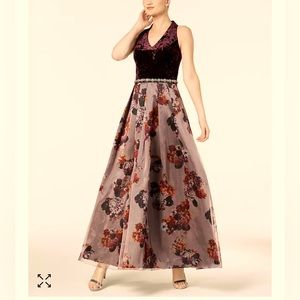 #323 SLNY Embellished Floral Print Gown size 6